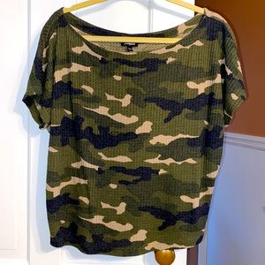 Express camouflage top